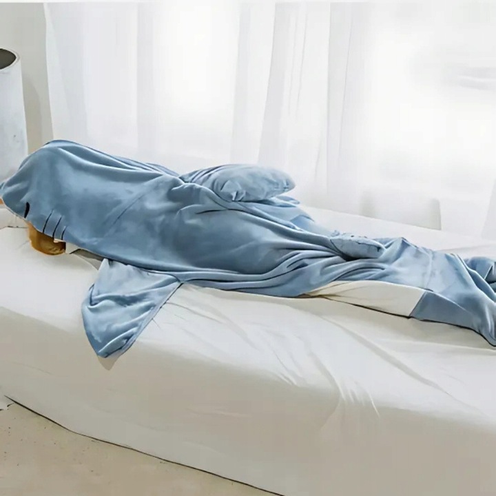 Koc rekin śpiwór przebranie shark prezent miły ciepły rozmiary kostium xl