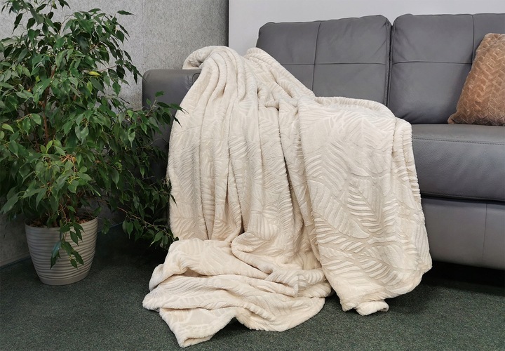 KOC GRUBY NA PREZENT TŁOCZONY WZÓR NARZUTA DLA CÓRKI 150x200 BEŻOWY