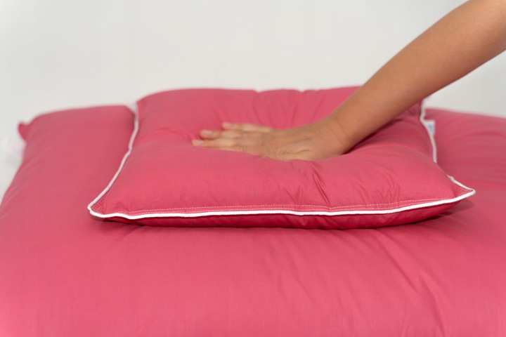 Poduszka Pierze 70x80 cm puch i pierze RÓŻOWA, producent