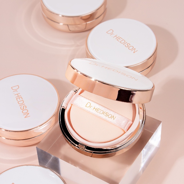Podkład w kompakcie Dr.HEDISON Miracle Cushion SPF 50+ Natural Beige 2x15g