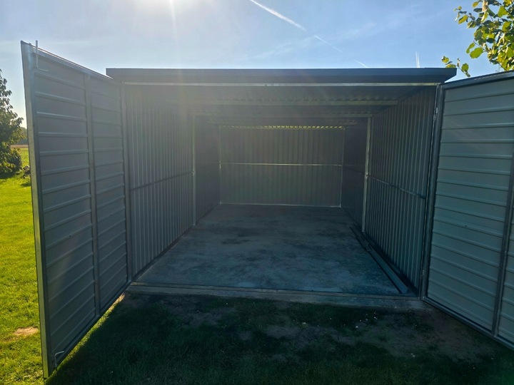 Garaż blaszany 3x5 grafit jednospadowy brama dwuskrzydłowa pion