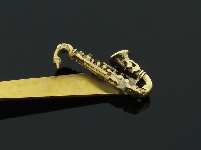 Spinka do krawata z mosiądzu saksofon trąbka