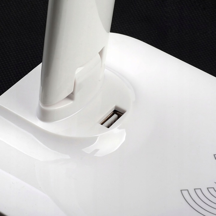 LAMPKA LED BIURKOWA NOCNA SZKOLNA BIURKO ŁADOWARKA