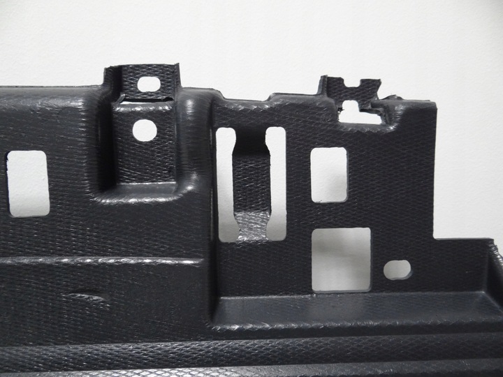 Osłona silnika spinki VOLVO V40 2012-2019