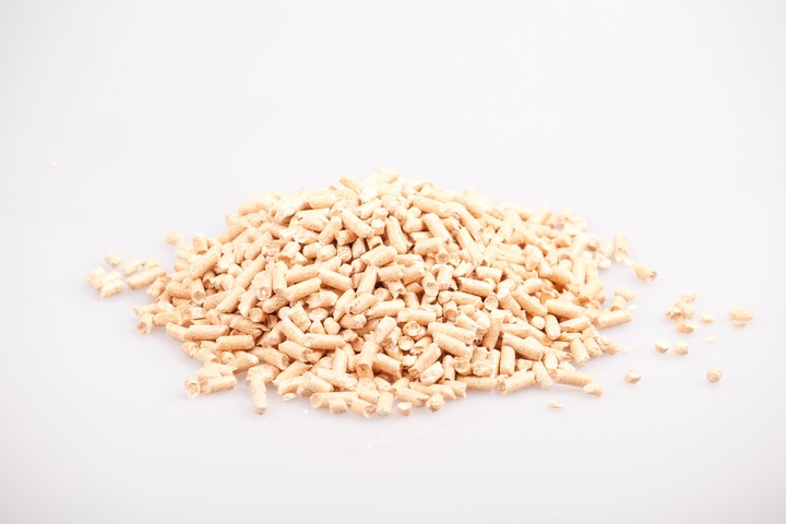 DUŻY ŻWIREK DREWNIANY DLA KOTA KRÓLIKA ŚWINKI PELLET 15 KG JASNY 30 LITRÓW