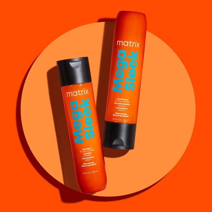 Matrix Mega Sleek Iron Smoother spray z termoochroną 250ml