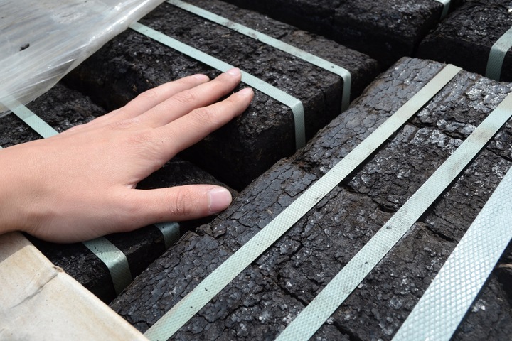 Brykiet TORFOWY WĘGIEL 20 kg TANI OPAŁ Kostki