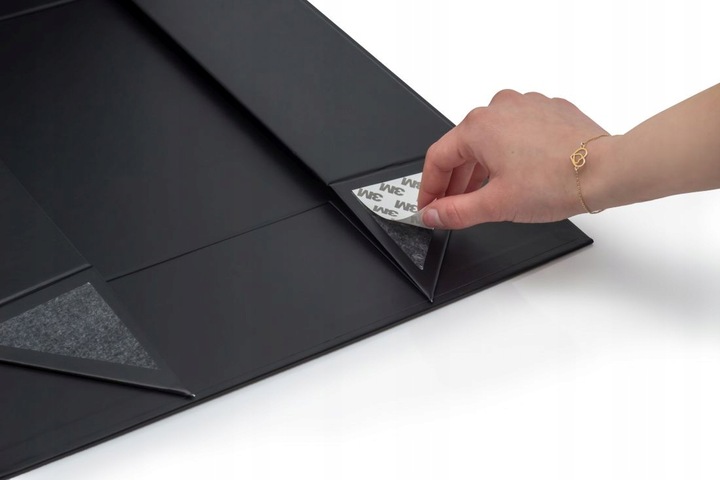 PUDEŁKO ZAMYKANE NA MAGNES 350X250X100 CZARNE