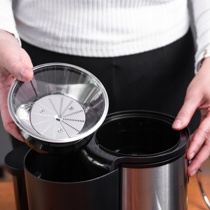 SOKOWIRÓWKA DO OWOCÓW I WARZYW WYCISKARKA WYSOKOOBROTOWA LEHMANN DUŻY