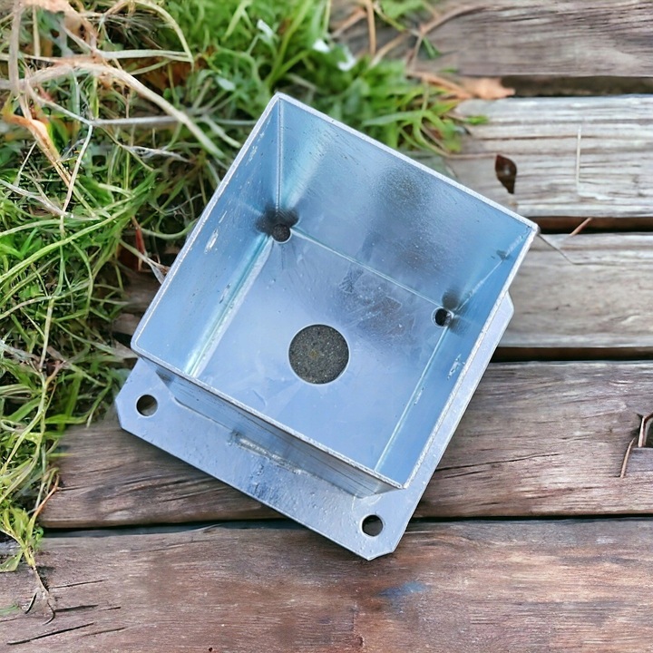 PODSTAWA SŁUPA PRZYKRĘCANA 100 x100 mm WSPORNIK KOTWA 10x10 cm MOCNA GRUBA