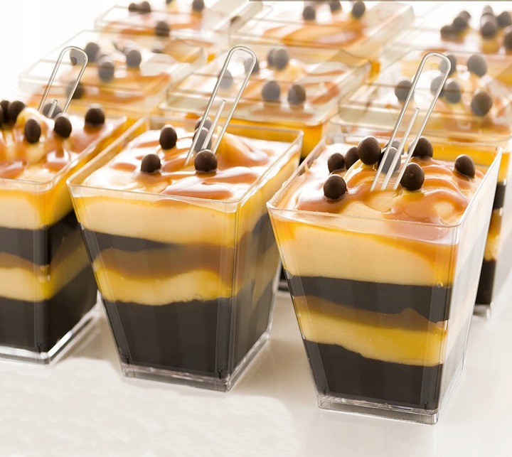 POJEMNIKI PUCHARKI KWADRATOWE DO DESERÓW PRZEKĄSEK SŁODKI STÓŁ 120ml