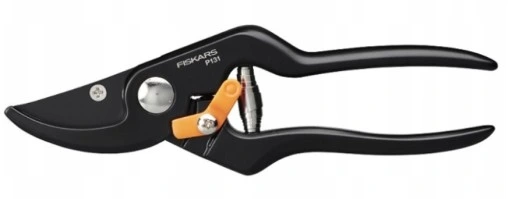 Sekator nożycowy ogrodowy ostry SOLID P131 FISKARS
