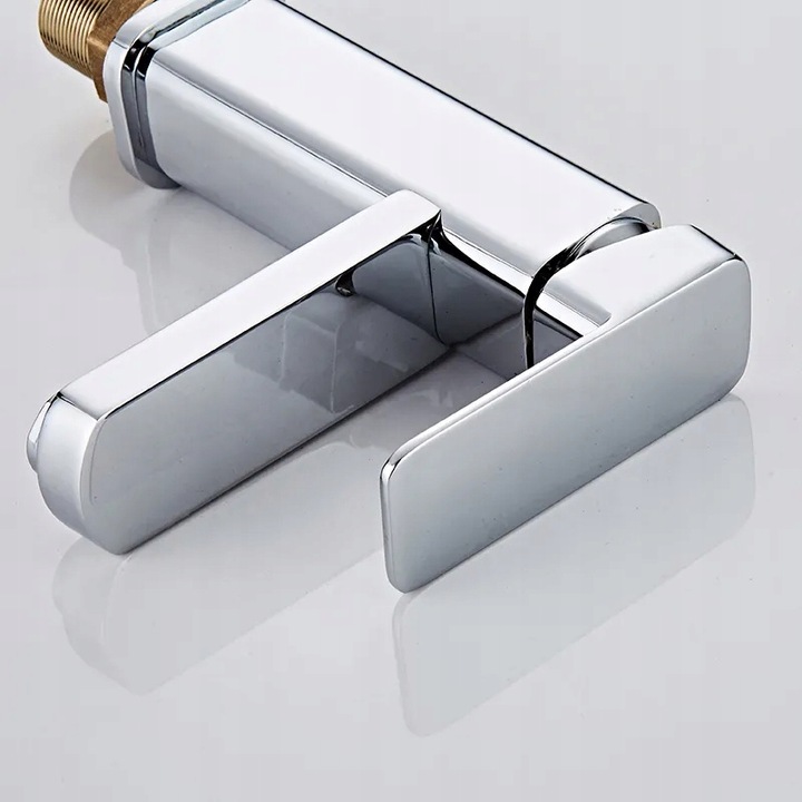 BATERIA ŁAZIENKOWA UMYWALKOWA KRAN STOJĄCA KWADRAT DO UMYWALKI CUBE CHROM