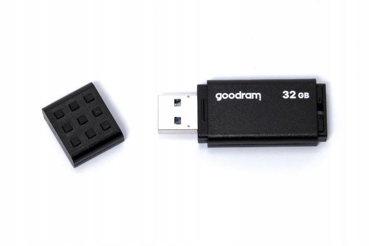 PENDRIVE GOODRAM UME3 32GB USB 3.0 czarny z zatyczką szybki