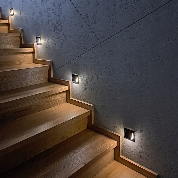 Oświetlenie schodowe oprawa lampka schodowa LED 230V 2W Czarna Q6 Skinder