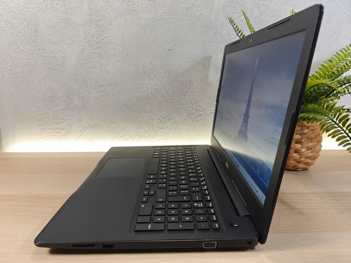 Laptop Dell Latitude 3590 15,6'' i5 PRO 16GB 512SSD FHD Ultrabook