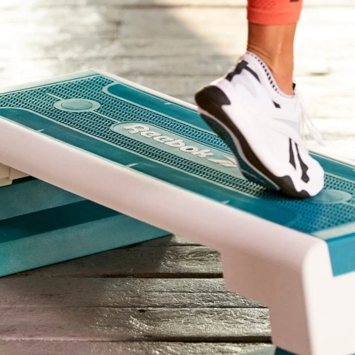 REEBOK STEP TURKUSOWO-BIAŁY RAP-11150TL