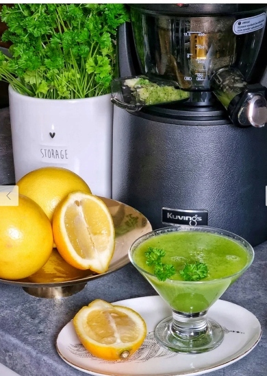 KUVINGS EVO820 PLUS WYCISKARKA WOLNOOBROTOWA DO SOKÓW Z OWOCÓW WARZYW