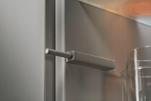 BLUM TIP-ON 956A1004 adapter 956A1201 długi szary