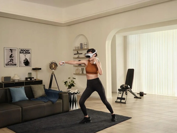 Gogle VR PICO 4 128GB Zestaw Gogle VR All-in-One 4K + 2 KONTROLERY