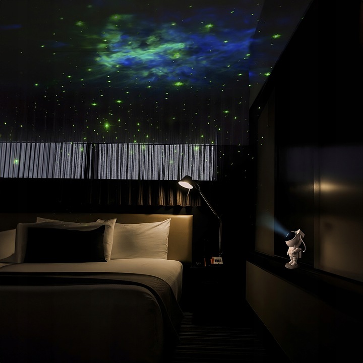 PROJEKTOR GWIAZD NIEBA LED LAMPKA NOCNA ASTRONAUTA XXL