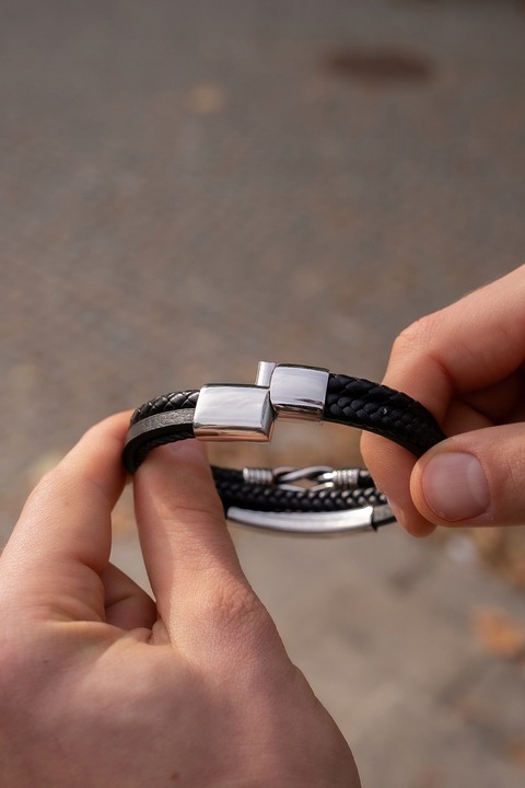 Bransoletka Męska Czarna ze Skóry Srebrna GRAWER Prezent Dla Męża Chłopaka