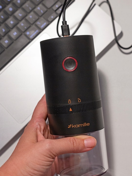 MŁYNEK ELEKTRYCZNY BEZPRZEWODOWY DO MIELENIA KAWY ŻARNOWY na USB