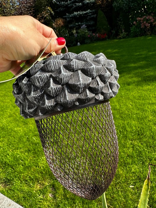 Nowoczesny wiszący KARMNIK ŻOŁĄDŹ dla ptaków na ziarno karmę taras