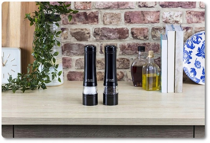 MŁYNKI DO SOLI I PIEPRZU ZESTAW RUSSELL HOBBS 28010-56 2 SZT czarny LED