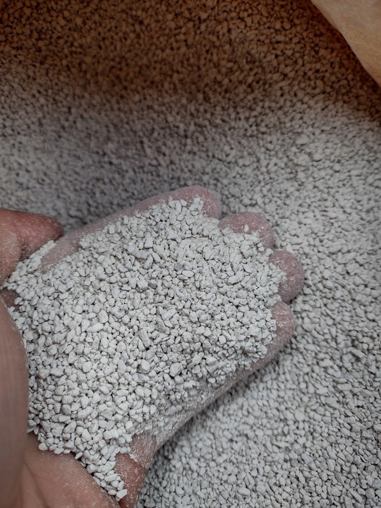 KREDA PASTEWNA WAPNO DLA KUR NIOSEK 25KG DLA BYDŁA GRUBA GRUBOZIARNISTA