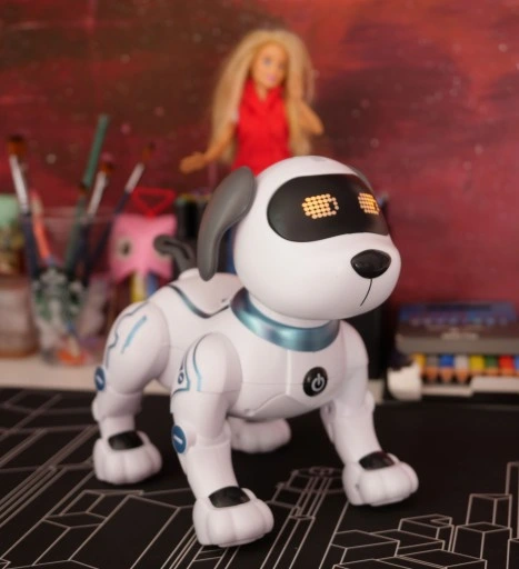 INTERAKTYWNY ROBO PIES ZDALNIE STEROWANY GŁOSEM