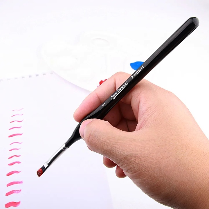 PĘDZLE ARTYSTYCZNE MALARSKIE ZESTAW 15 SZTUK W OZDOBNYM ETUI