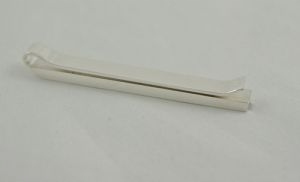 Spinka do krawata srebro bursztyn grawer