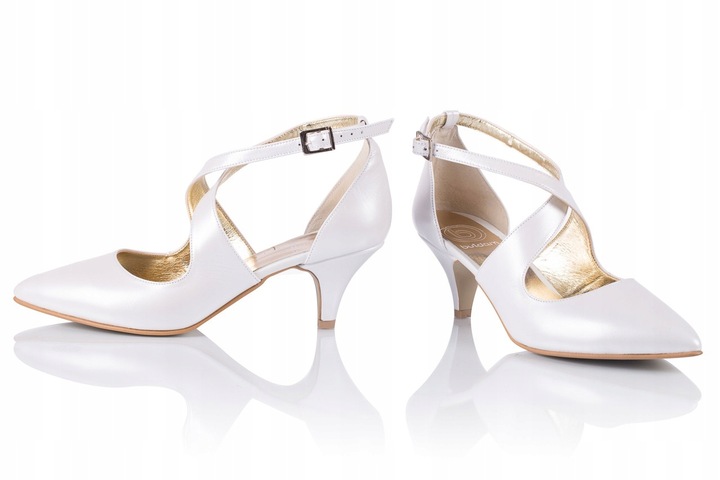 Buty ślubne skórzane niskie szpilki biały 35