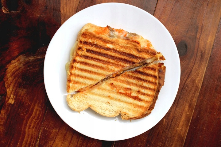 Opiekacz do kanapek Esperanza Parmigiano czarny 1000W