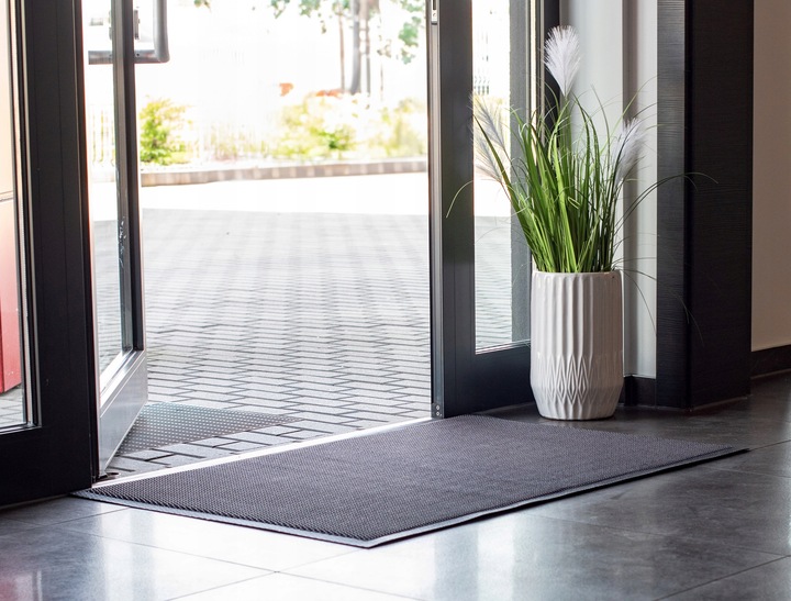 WYCIERACZKA POD DRZWI 3D WEJŚCIOWA DO BUTÓW ZEWNĘTRZNA GUMOWA MATA 60x90CM