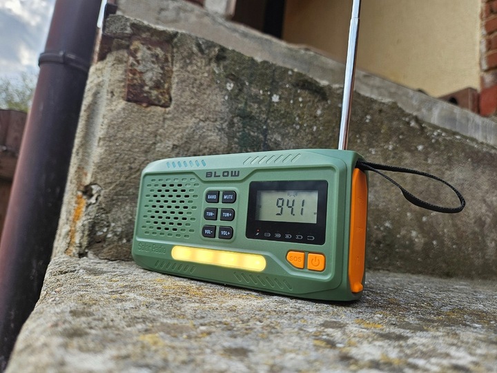 RADIO PRZENOŚNE KUCHENNE SOLARNE DYNAMO BUDOWLANE LATARKA POWERBANK
