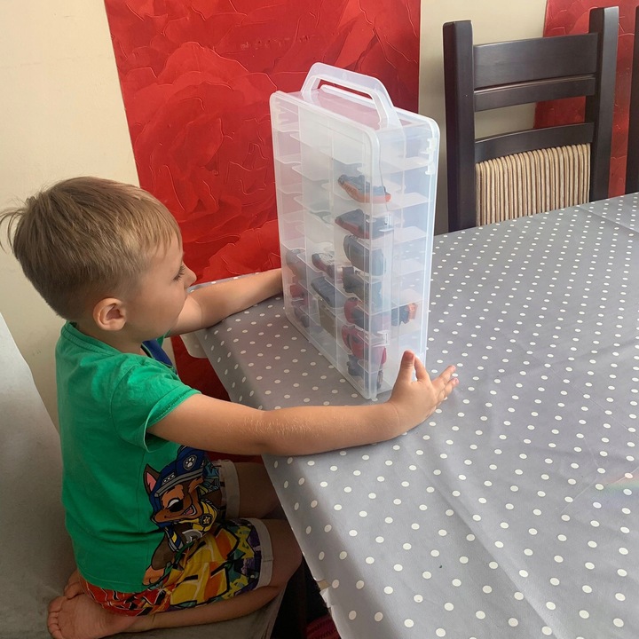 Półka Zamykana Walizka na Resoraki Autka Samochodziki Ekspozytor na 46 Aut