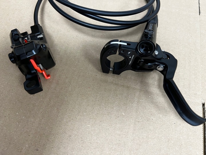 Hamulec hydrauliczny Shimano MT501 170 Tył