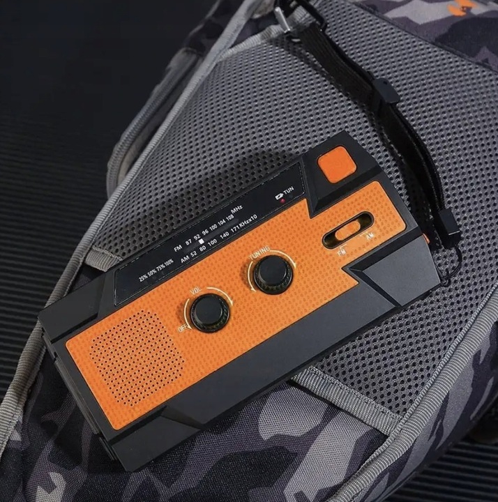 PRZENOŚNE RADIO SOLARNE KORBKA ALARM DYNAMO AWARYJNE LATARKA 4000mAh