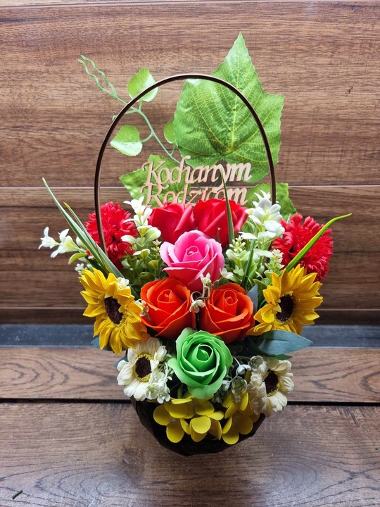 Bukiet kosz upominkowy kwiaty mydlane PACHNĄCE