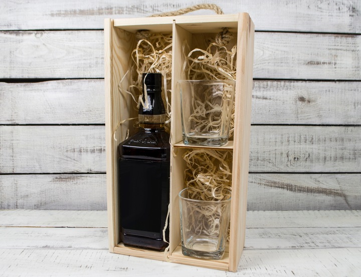 PUDEŁKO NA ALKOHOL PODZIĘKOWANIE DLA ŚWIADKOWEJ ŚWIADKA GRAWER PREZENT