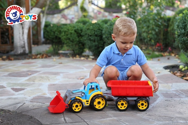 DUZY 65cm Traktor ciągnik z przyczepą