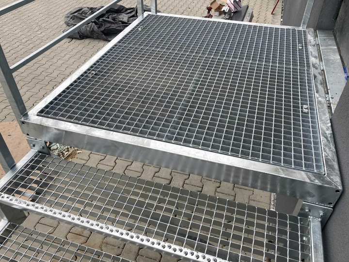 Krata WEMA 500x1000 | ocynkowana | płaskownik 30x2 mm | podest metalowy