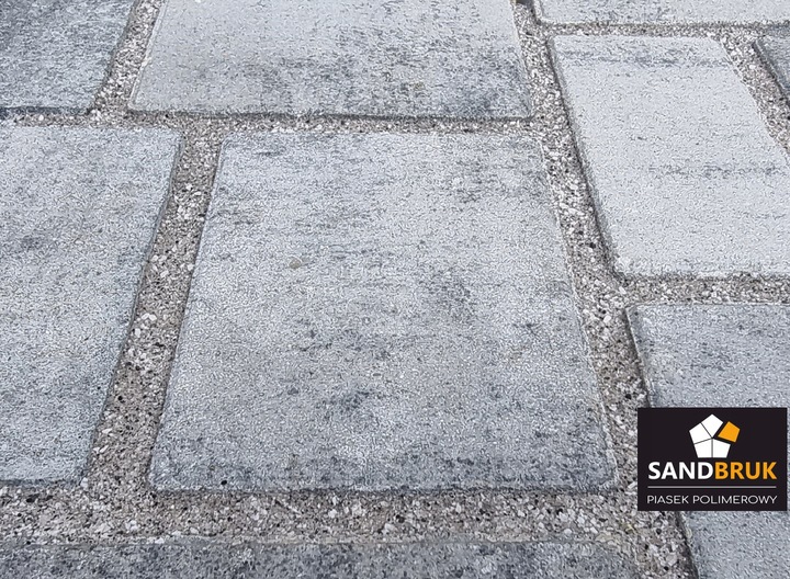 Piasek Polimerowy SandBruk Fuga Do Kostki Brukowej Płyt Jasny Szary 20