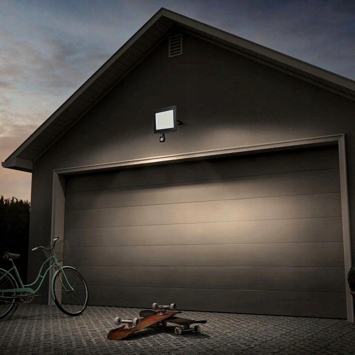 Naświetlacz LED Halogen 100W Reflektor Lampa Zewnętrzna Czujnik Ruchu