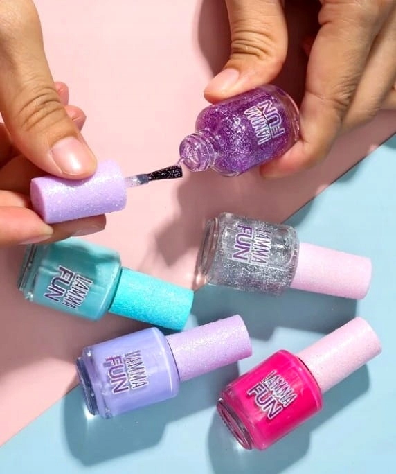 STUDIO STYLIZACJI PAZNOKCI LAKIERY BROKAT ZESTAW