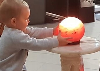 Lampa solna kula z podstawką LATKOWSKI