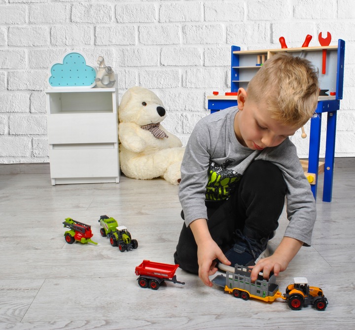 Duży Zestaw Traktory Maszyny Rolnicze Traktor Ciągnik Przyczepa Opryskiwacz