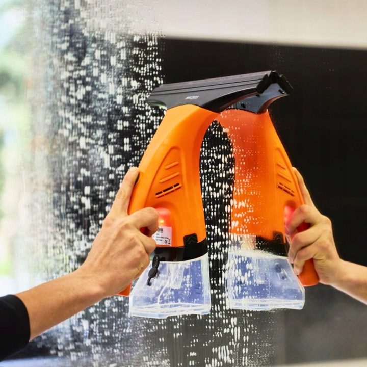 MYJKA DO OKIEN SZYB LUSTER AKUMULATOROWA ZESTAW SPRYSKIWACZ